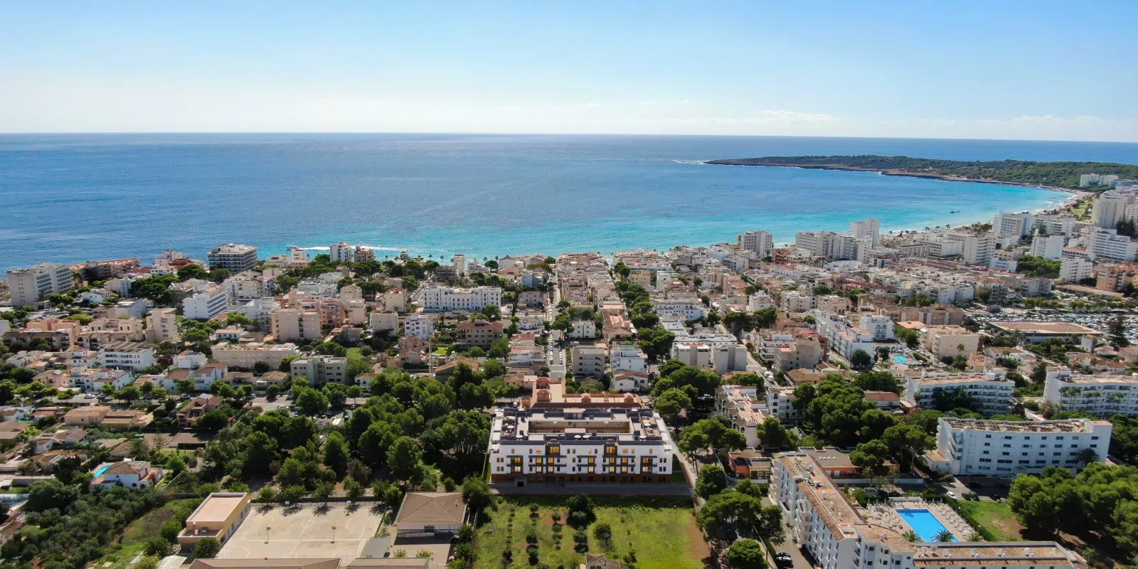 Comprar obra nueva en Cala Millor: calidad de vida junto al Mediterráneo